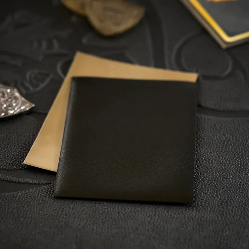 Dragon Shield - Black & Gold, Matte Dual Sleeves 100ks